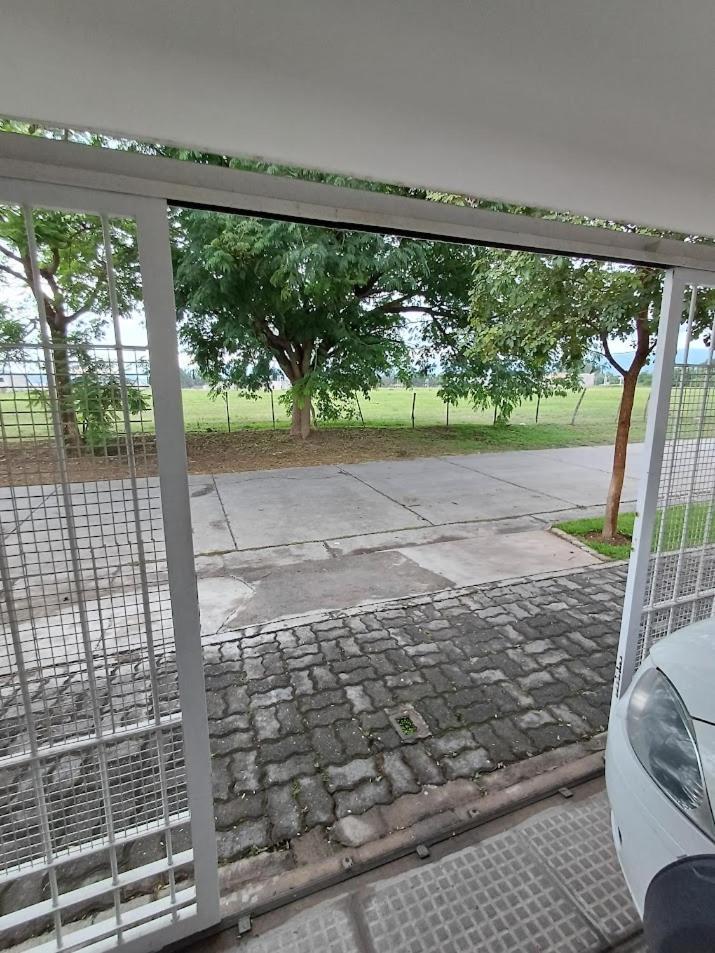 Aeropuerto A 5' Y Ruta Del Vino A 100 Mts Apartment Salta Ngoại thất bức ảnh
